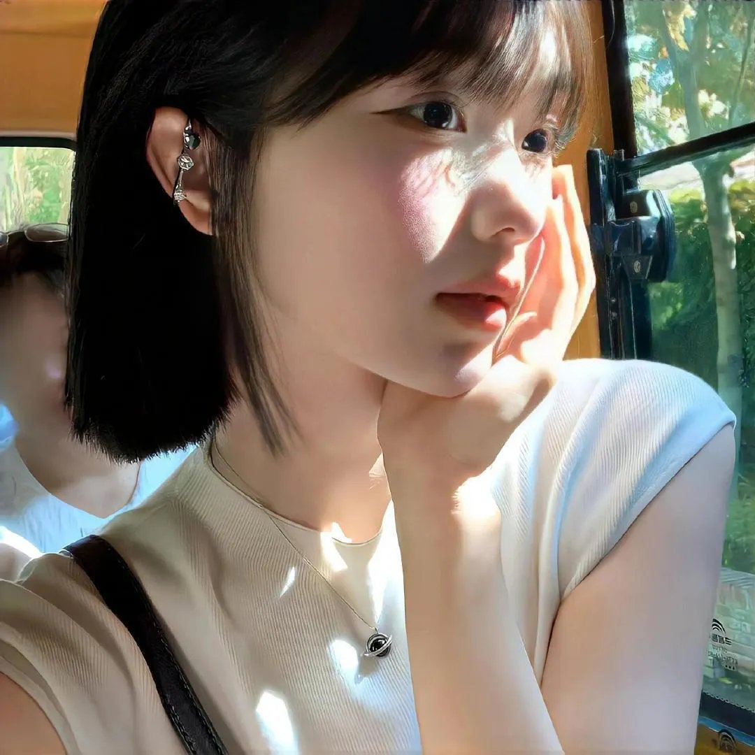 进京寻亲，被哥哥死对头宠翻天