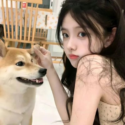 艾曼妞与罗丽妲